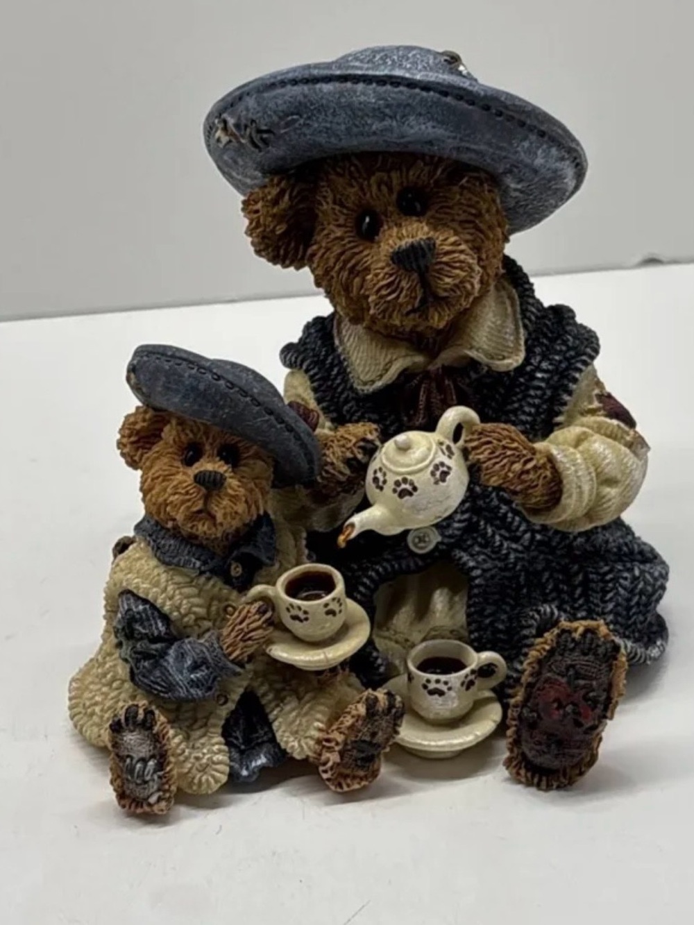 Boyds Bears Catherine & Caitlin Berriweather Fine Cup of Tea #02000-21 With Box